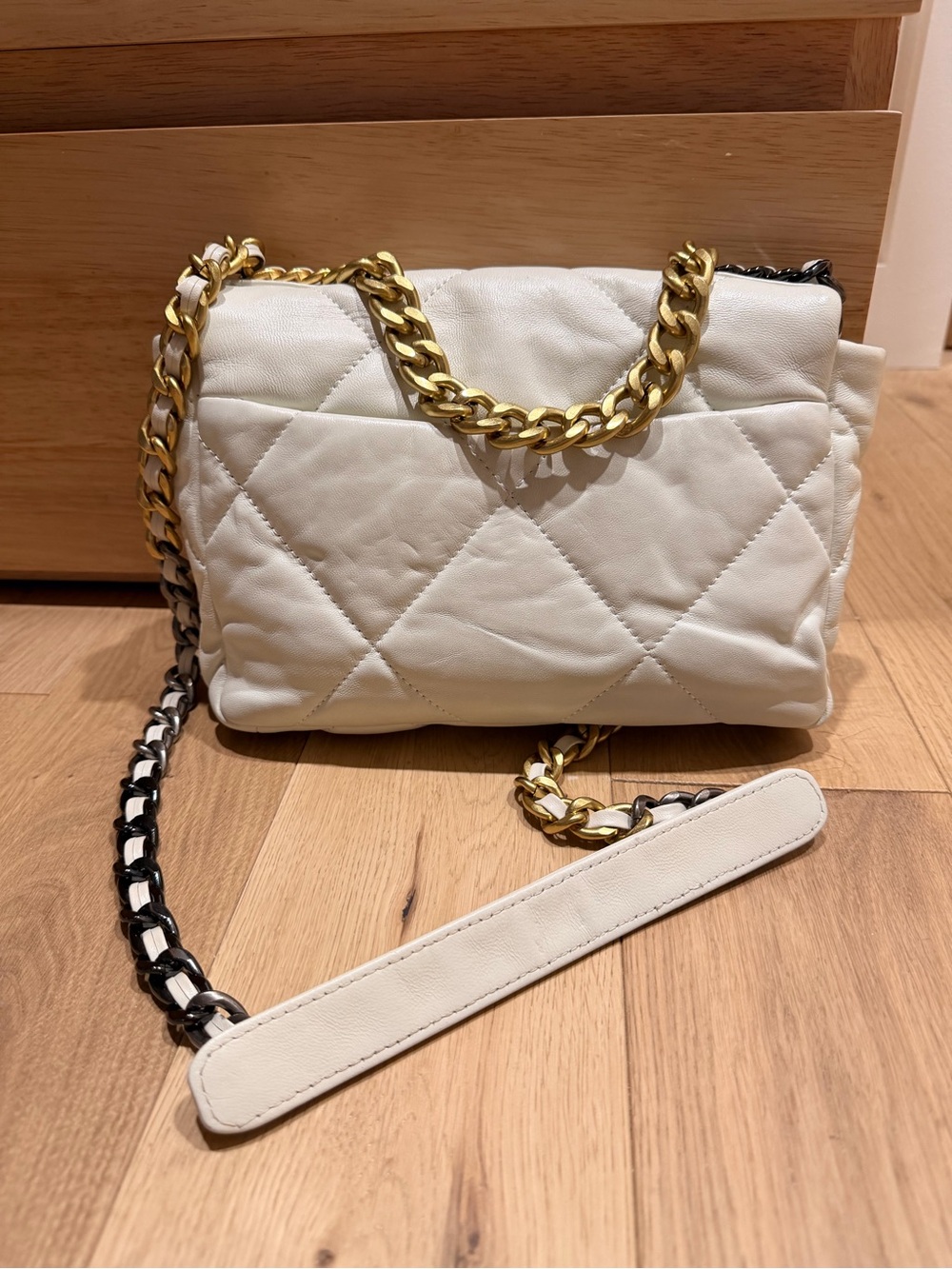 Quilted White Shoulder Bag with Dual Metal Chain Strap